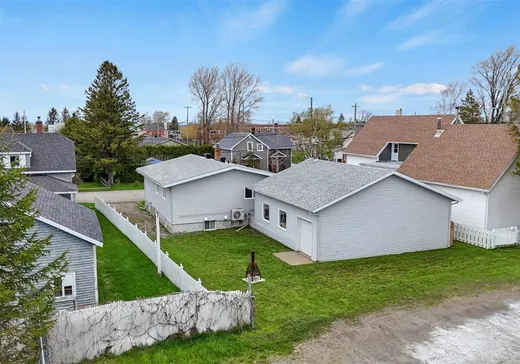 Maison à vendre - 41 Rue St-Philippe, Sainte-Luce-sur-Mer, G0K 1P0