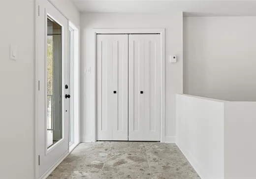 Maison à vendre - 86 Rue du Belvédère, St-Hippolyte, J8A 0N1