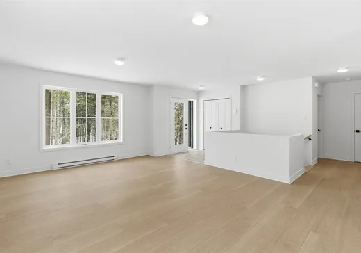 Maison à vendre - 86 Rue du Belvédère, St-Hippolyte, J8A 0N1