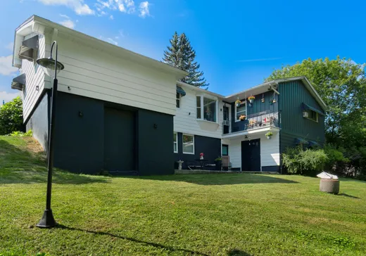 Maison à vendre - 233 Rue Monseigneur-Durand, Coaticook, J1A 1Y1