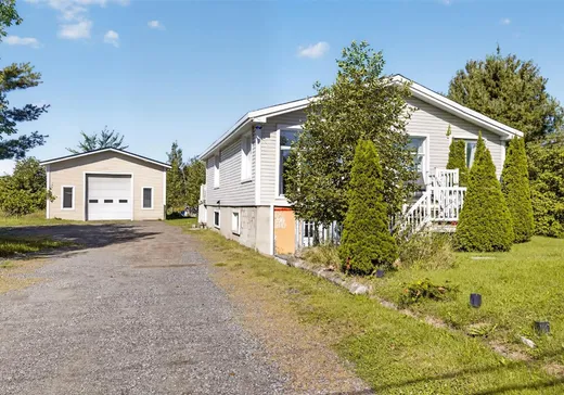 Bungalow for sale - 2266 Ch. des Patriotes, Saint-Ours, J0G1P0