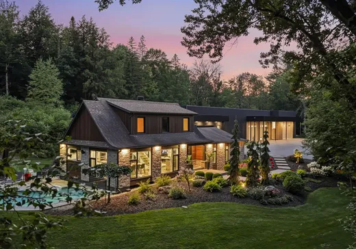 Maison à étages à vendre - 390 Ch. de la Rivière, Sherbrooke, J1C0H3