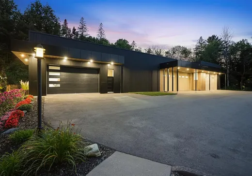 Maison à vendre - 390 Ch. de la Rivière, Sherbrooke, J1C 0H3