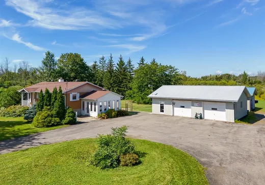Fermette à vendre - 99 Boul. Ste-Marguerite, Mercier, J6R2L1