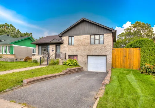 Maison à vendre - 947 Av. Aimé-Bibeau, Saint-Vincent-de-Paul, H7C 2K8