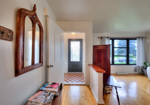 Maison à vendre - 947 Av. Aimé-Bibeau, Saint-Vincent-de-Paul, H7C 2K8