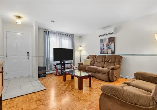 Maison à vendre - 8780 Rue De Montbrun, Laval (Saint-François), H7A 3L1