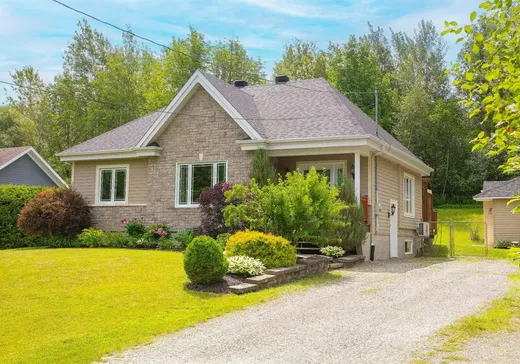Bungalow for sale - 198 Rue Chénier, Ascot Corner, J0B1A0