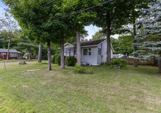 House for sale - 33 Rue des Lilas, St-Lambert-De-Lauzon, G0S 2W0