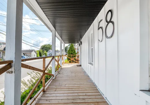 Maison à vendre - 58 Rue Brière, Saint-Jérôme, J7Y 3A1