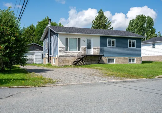 House for sale - 562 Rue Dalquier, Amos, J9T 3H3