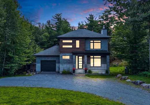 Maison à étages à vendre - 295 Rue des Ormes, Saint-Colomban, J5K0J2
