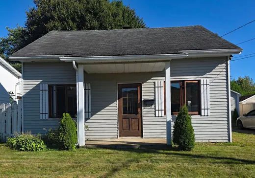 Two or more stories for sale - 2582 Av. de la Madone, Shawinigan, G9N6H1