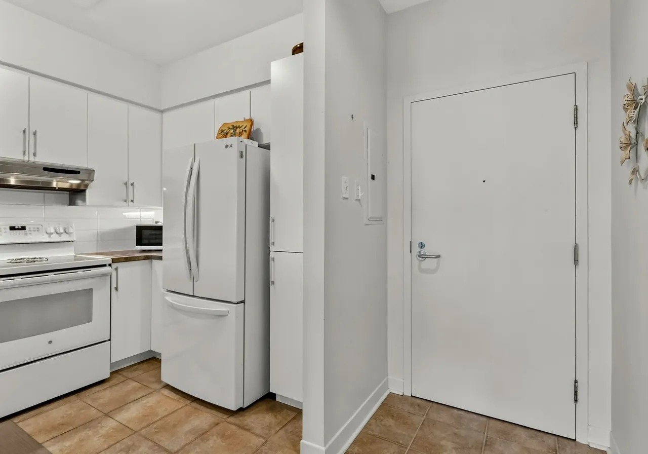 305 Rue Laviolette — photo 3