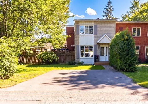 Maison à étages à vendre - 376 Rue Montcalm, Châteauguay, J6J1T7
