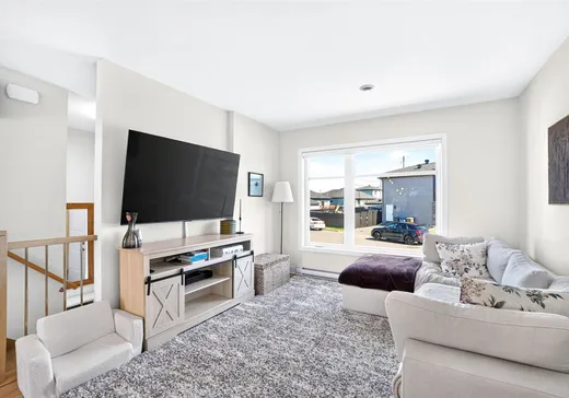 Maison à vendre - 480 Rue Valois, Saint-Lin-Laurentides, J5M 0H4