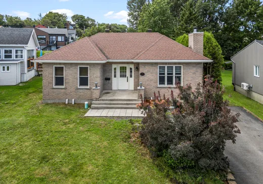 Bungalow à vendre - 172 Rue des Gaspésiennes, Lévis, G6V7P4