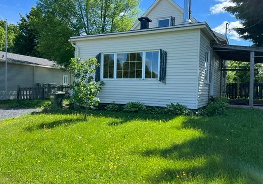 Maison à étages à vendre - 7 Av. Chanoine-Audet, St-Raphael-de-Bellechasse, G0R4C0