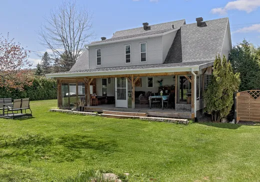Maison à étages à vendre - 662 Boul. du Lac, Charlesbourg, G2M0C9