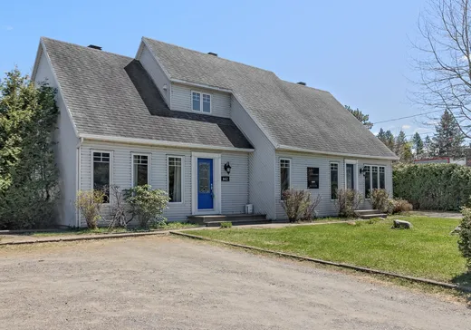 Maison à vendre - 662 Boul. du Lac, Charlesbourg, G2M 0C9