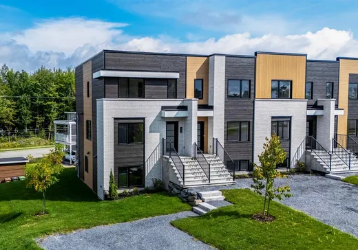 Two or more stories for sale - 980 Rue du Seyval, Sherbrooke, J1L0K8