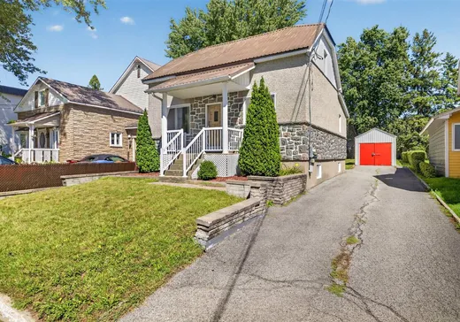 Maison à vendre - 125 Rue St-Hilaire, Charlemagne, J5Z 1V4