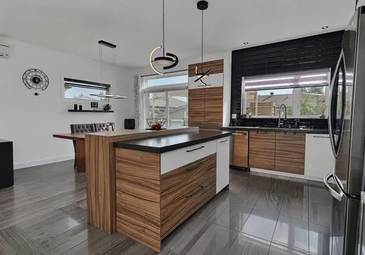 Maison à vendre - 182 Rue des Roses, Victoriaville, G6T 2C2