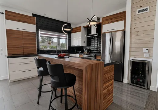 Maison à vendre - 182 Rue des Roses, Victoriaville, G6T 2C2