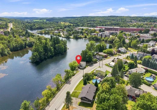 Two or more stories for sale - 610 Rue St-Patrice E., Magog, J1X1V3
