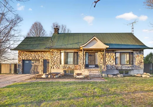 Maison à vendre - 2698 Rue Bernier, Orford, J1X 0R3