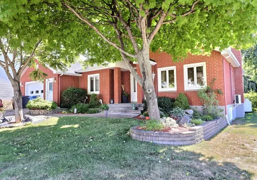 Maison à vendre - 41 Rue des Pivoines, Rivière-du-Loup, G5R 5E6