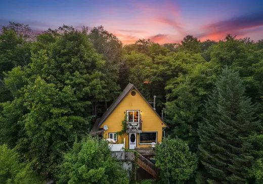 Two or more stories for sale - 3441 Mtée d'Argenteuil, St-Adolphe d'Howard, J0T2B0