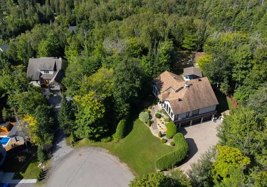 Maison à vendre - 1745 Rue du Bourg-du-Lac, Sainte-Adèle, J8B 3A2