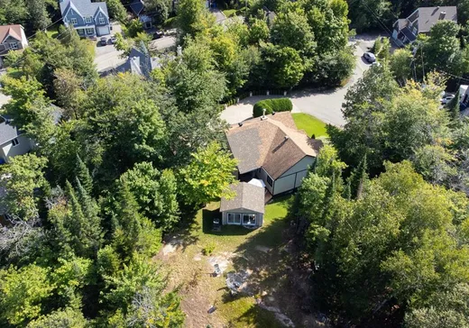 Maison à vendre - 1745 Rue du Bourg-du-Lac, Sainte-Adèle, J8B 3A2