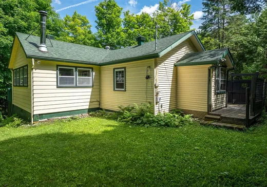 House for sale - 1606 Ch. Bunn, Saint-Sauveur, J0R 1R1