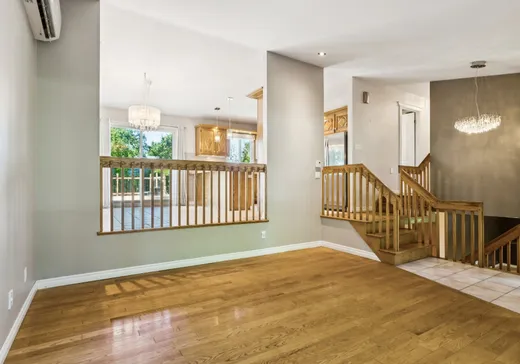 Maison à vendre - 451 Rue du Curé-Rémillard, Les Cedres, J7T 1H4