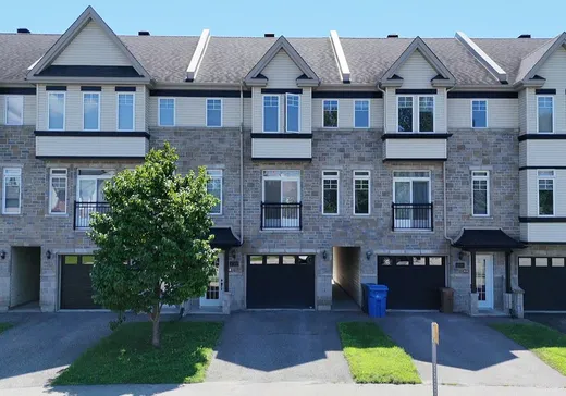 Maison à étages à vendre - 1740 Boul. Maisonneuve, Saint-Jérôme, J5L0E7