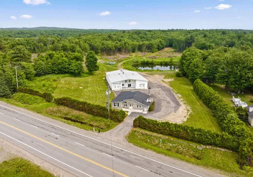 Two or more stories for sale - 2742 Ch. du Lac, Saint-Norbert, J0K3C0