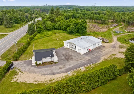 House for sale - 2742 Ch. du Lac, Saint-Norbert, J0K 3C0