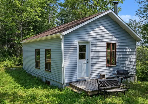 Two or more stories for sale - 27 Mtée des Collines, Rimouski, G0K1S0