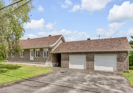 Bungalow à vendre - 4 Rue Juneau, Shannon, G3S0T6