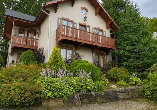 Maison à étages à vendre - 43 Rue des Monts, St-Ferreol-les-Neiges, G0A3R0