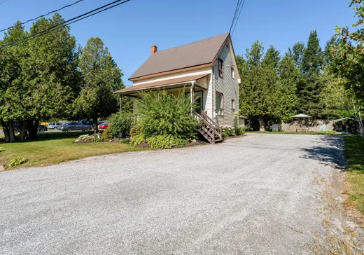 Maison à vendre - 301 Rue Principale, Weedon, J0B 3J0