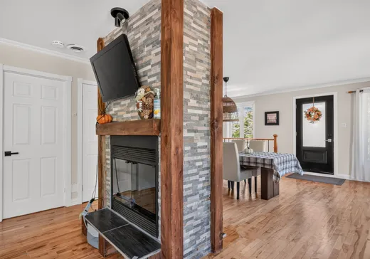 Maison à vendre - 405 Av. Royale, Petite-Riviere-St-François, G0A 3X0