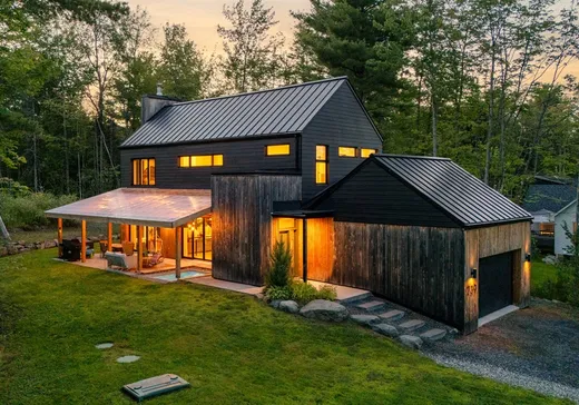 Maison à étages à vendre - 739 Ch. Viens, Magog, J1X5N1