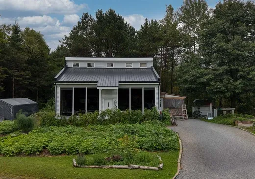 Maison à vendre - 103 Rue Desrivières, Sainte-camille, J0A 1G0