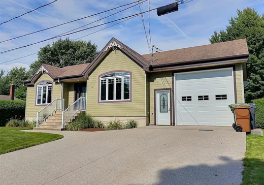 Bungalow à vendre - 2546 Av. Lacerte, Plessisville, G6L2L7