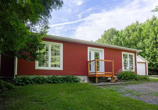 Bungalow à vendre - 2762 Ch. de Georgeville, Magog, J1X0M8