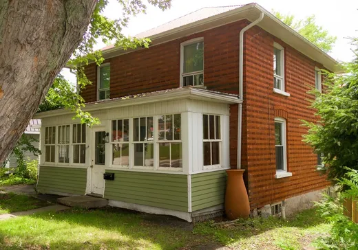 Maison à étages à vendre - 544 Rue Cartier, Sherbrooke, J1G1G1