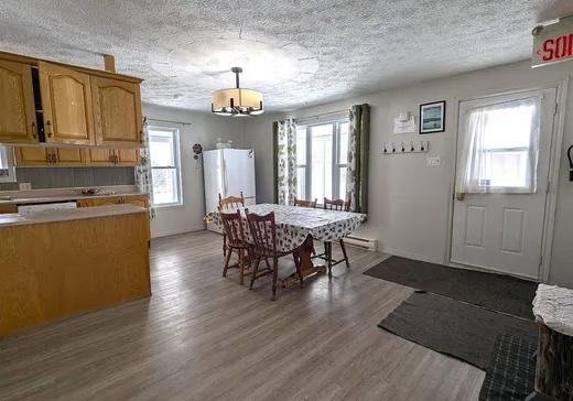 Maison à vendre - 500Z Route 108 O., Stornoway, G0Y 1N0